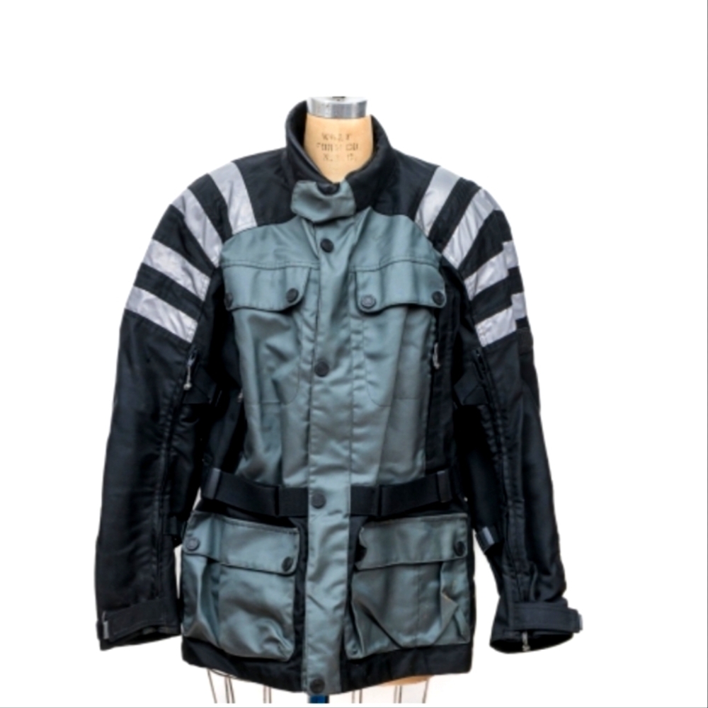 BMW motorcycle jacket size 46R